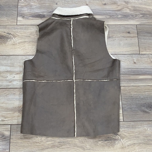 NWT JACK by BB DAKOTA Faux Shearling & Suede Vest Sz Large - Picture 3 of 8